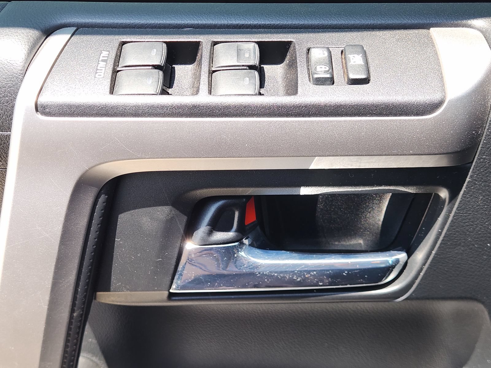 Used 2018 Toyota 4Runner SR5 Premium AWD/4WD image 28