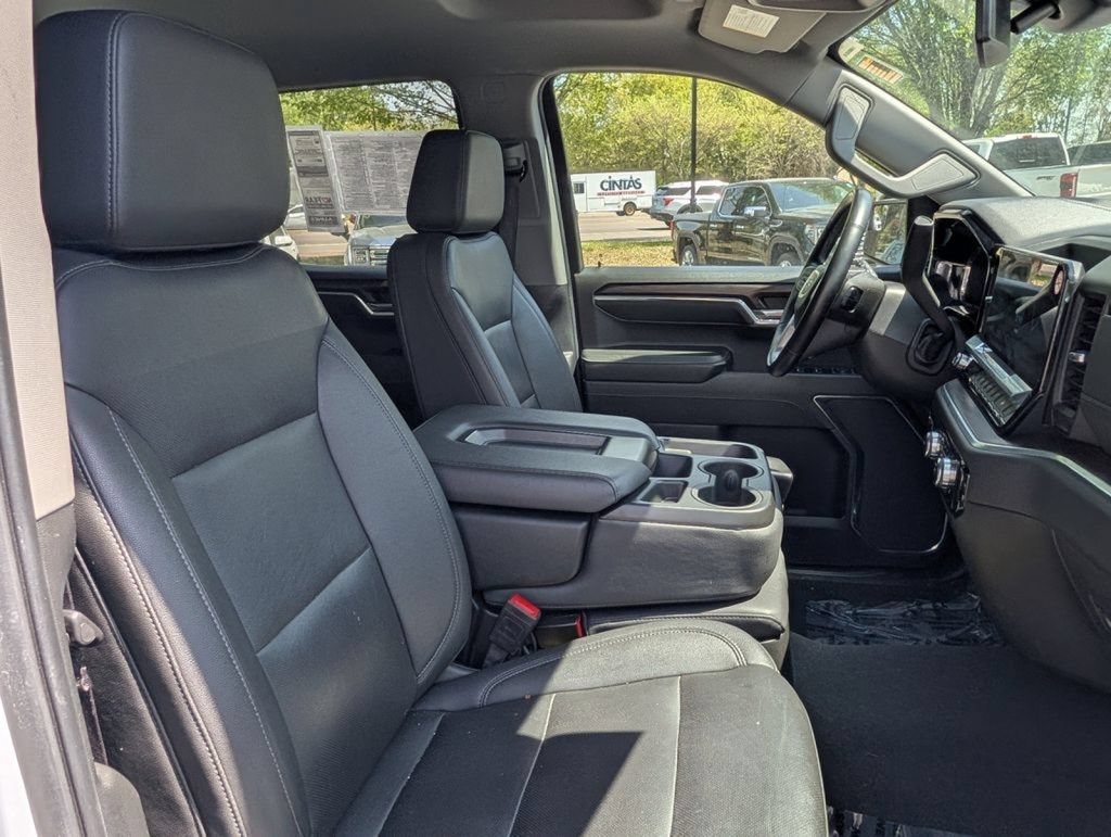 Used 2024 GMC Sierra 1500 SLT AWD/4WD image 21