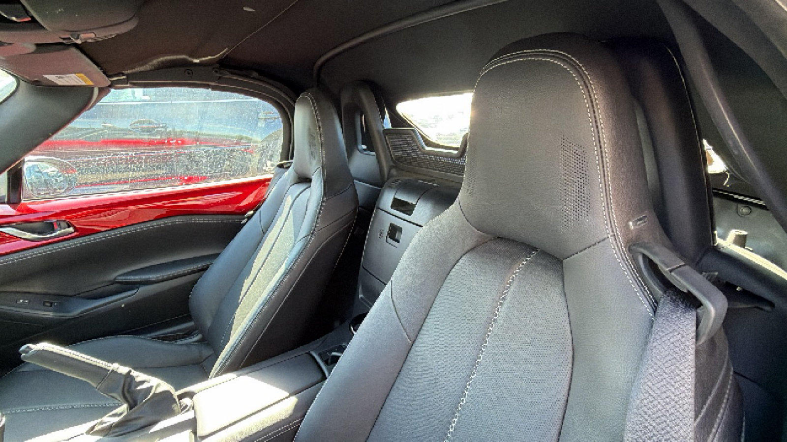 Used 2024 MAZDA MX-5 Miata Grand Touring RWD image 9