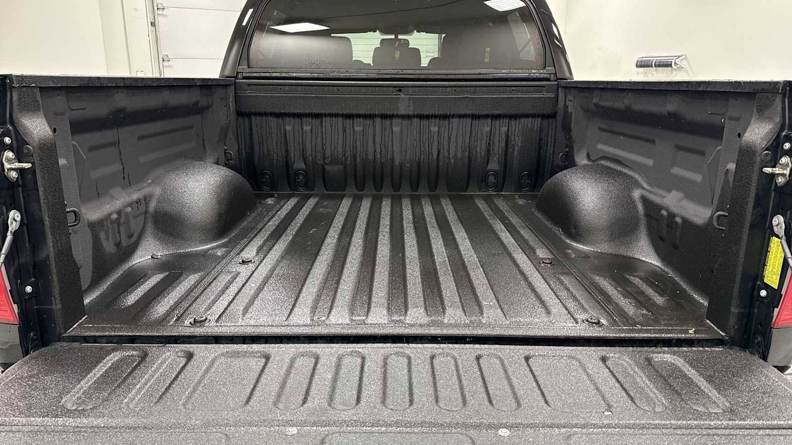 Certified 2017 Toyota Tundra SR5 image 28