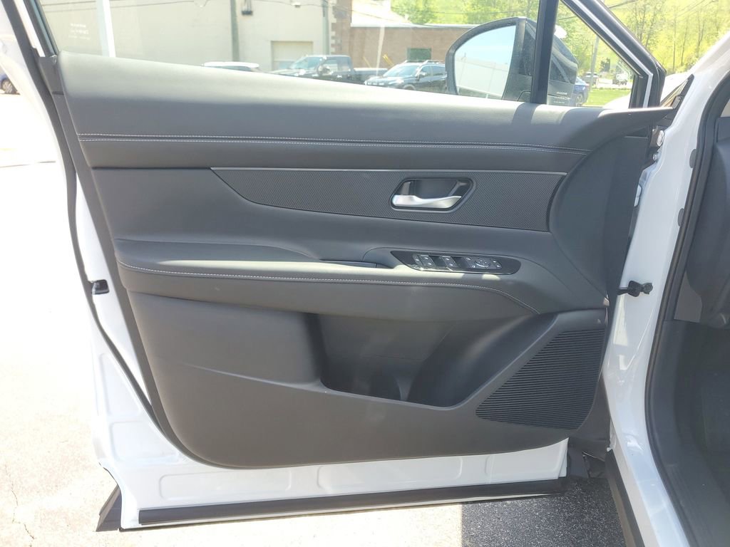 New 2025 Nissan Murano SV image 10