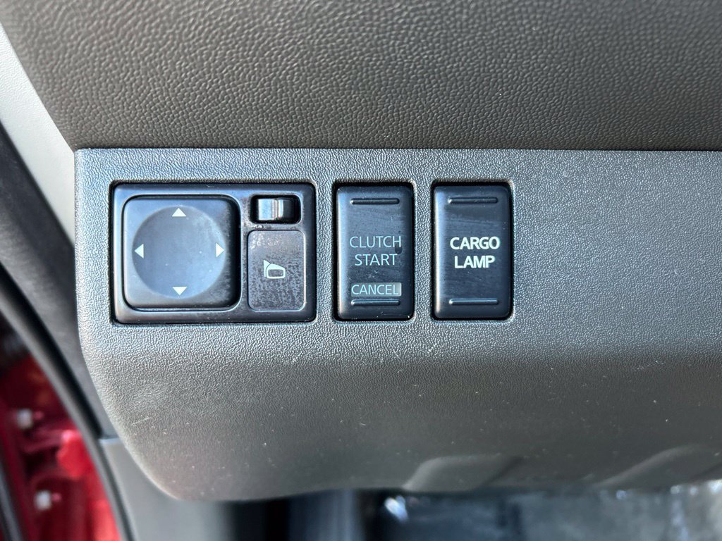 Used 2018 Nissan Frontier PRO-4X AWD/4WD image 16