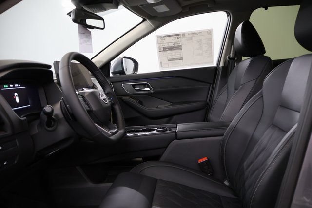New 2026 Nissan Rogue Platinum AWD/4WD image 12