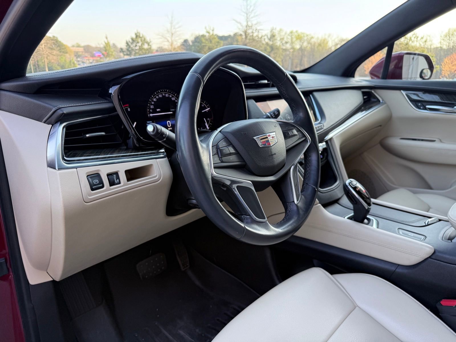 Used 2017 Cadillac XT5 FWD image 21
