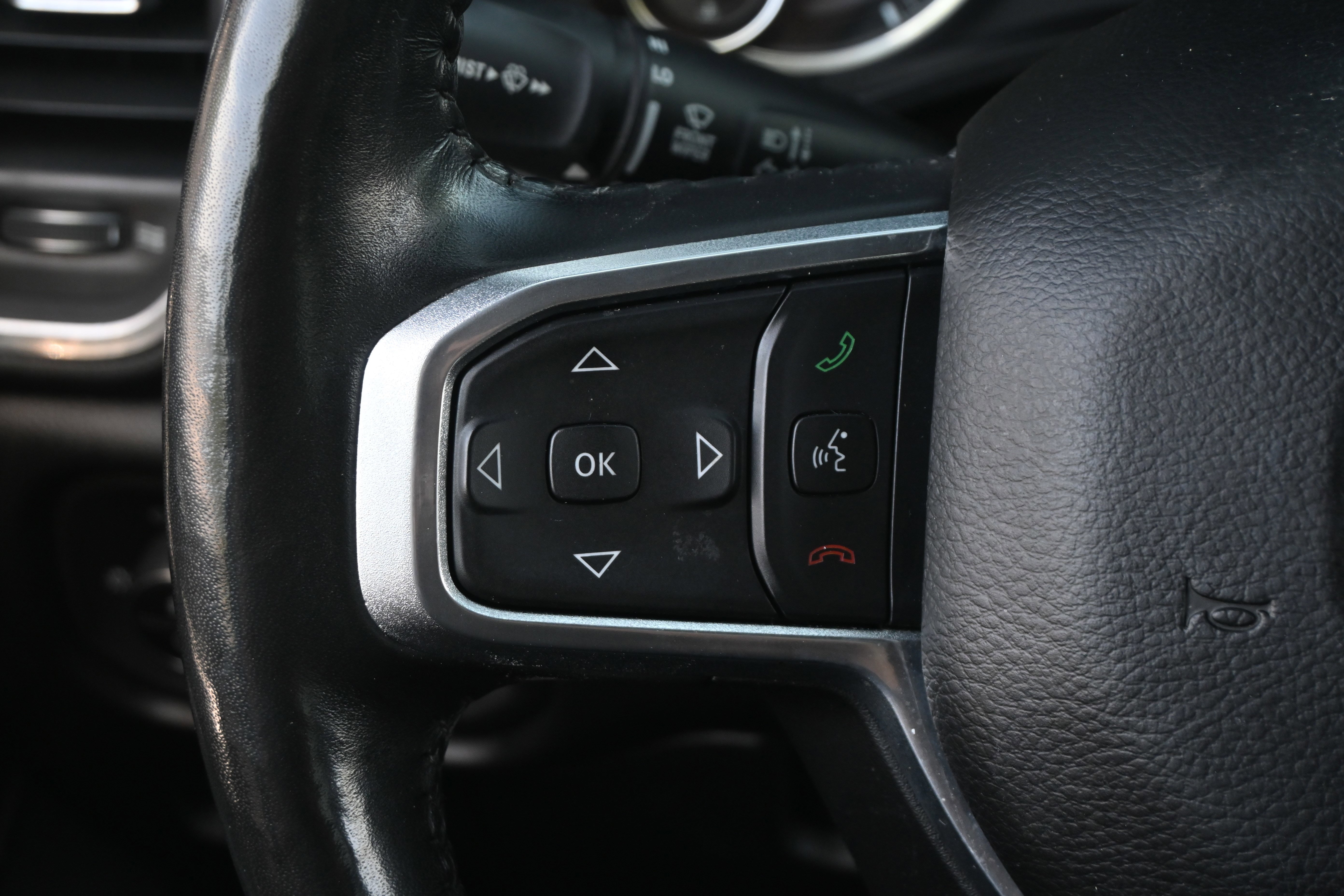 Used 2021 RAM 1500 Laramie AWD/4WD image 16