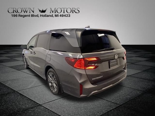 Used 2025 Honda Odyssey Touring image 4