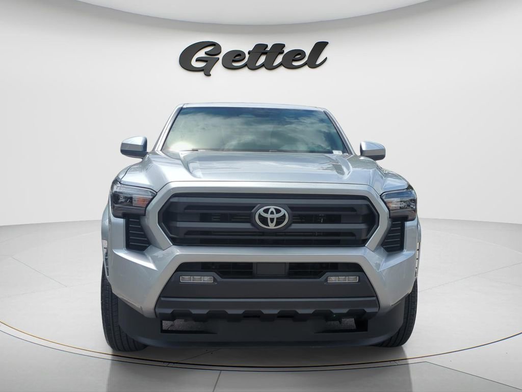 Used 2024 Toyota Tacoma SR5 RWD image 2