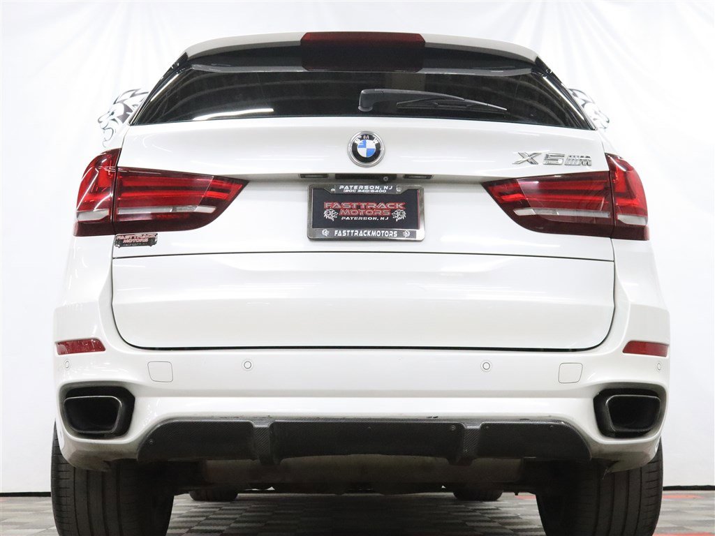 Used 2017 BMW X5 xDrive50i AWD/4WD image 11