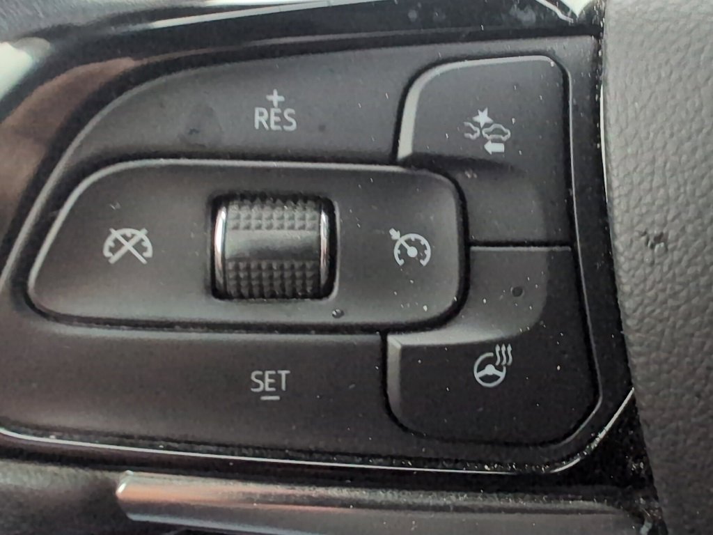 Used 2024 Buick Enclave Essence w/ Experience Buick Package image 18