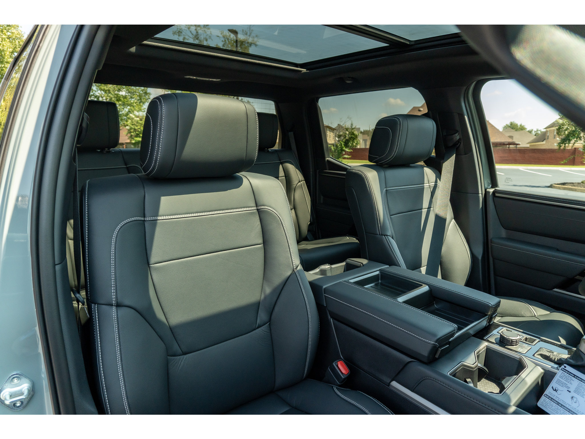New 2026 Toyota Tundra Limited AWD/4WD image 18