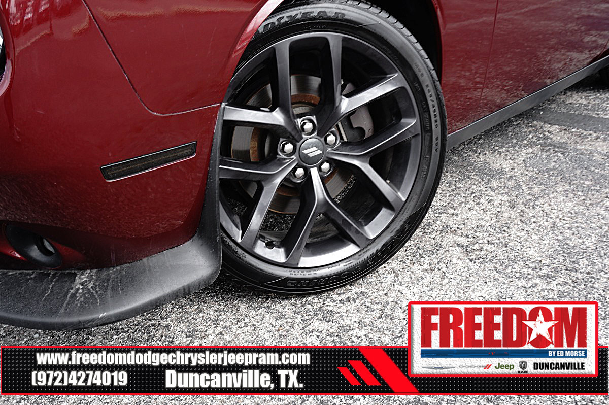 Used 2020 Dodge Challenger GT w/ Blacktop Package RWD image 9