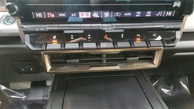 Used 2024 GMC Hummer EV 3X w/ Extreme Off-Road Package image 47