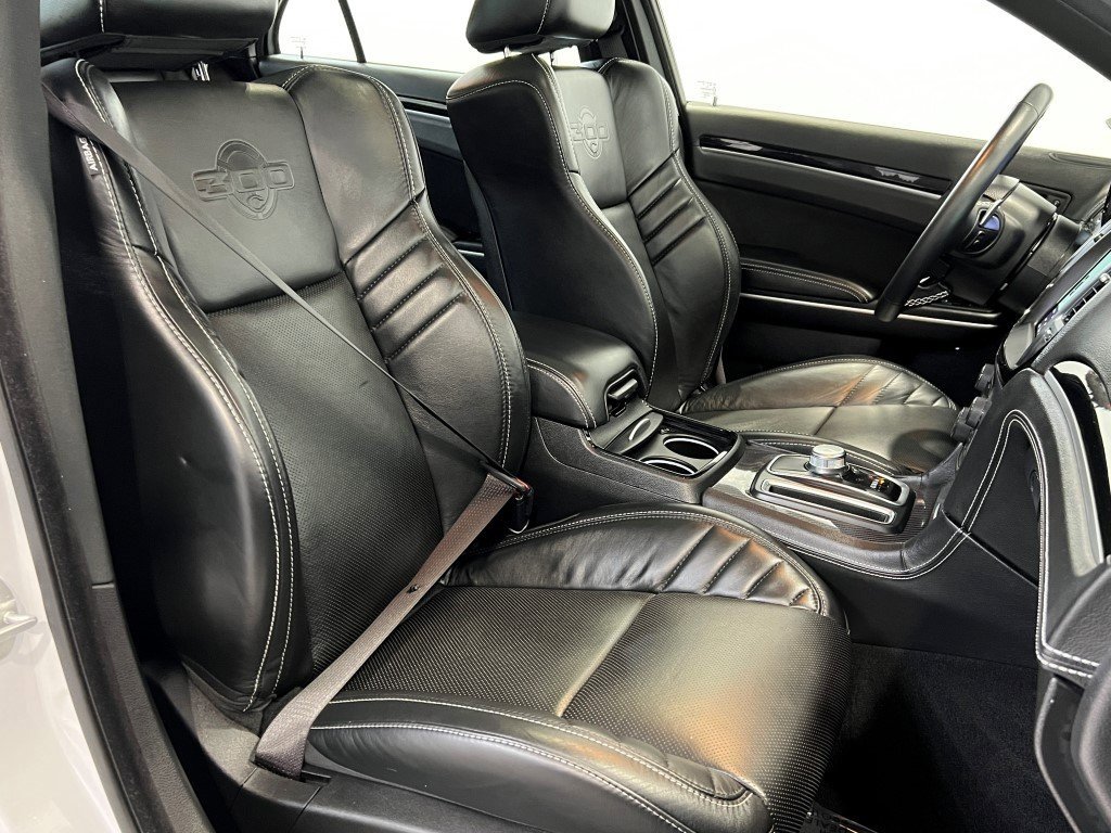 Certified 2023 Chrysler 300 C image 12