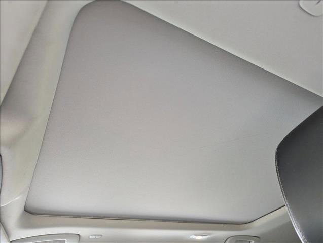 Used 2023 Nissan Rogue SL w/ SL Premium Package image 15