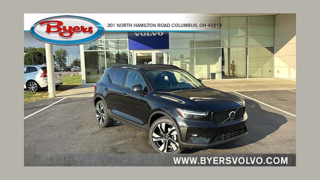 New 2026 Volvo XC40 B5 Ultra w/ Protection Package Premier