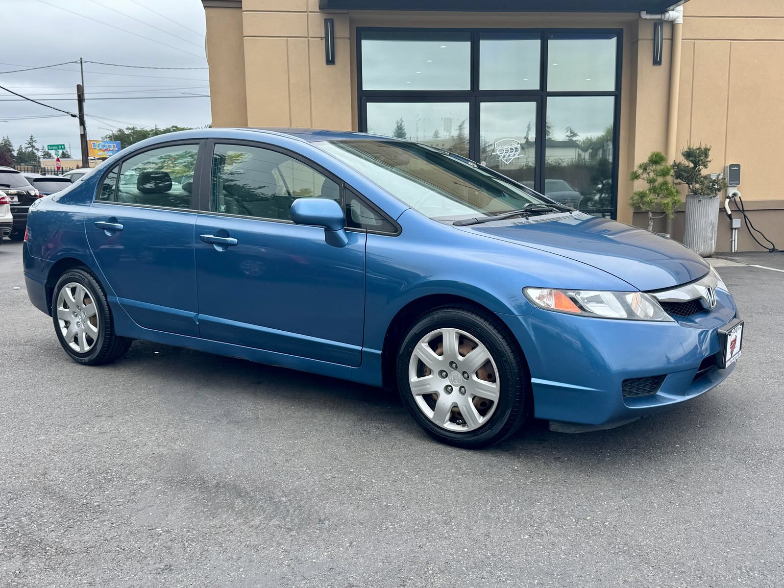 Used 2010 Honda Civic LX image 1