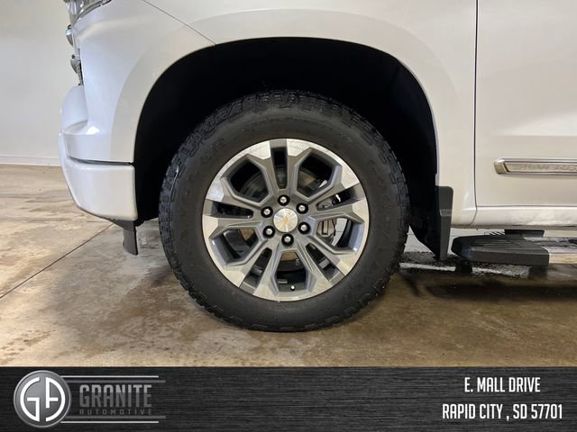 Used 2023 Chevrolet Silverado 1500 High Country image 27