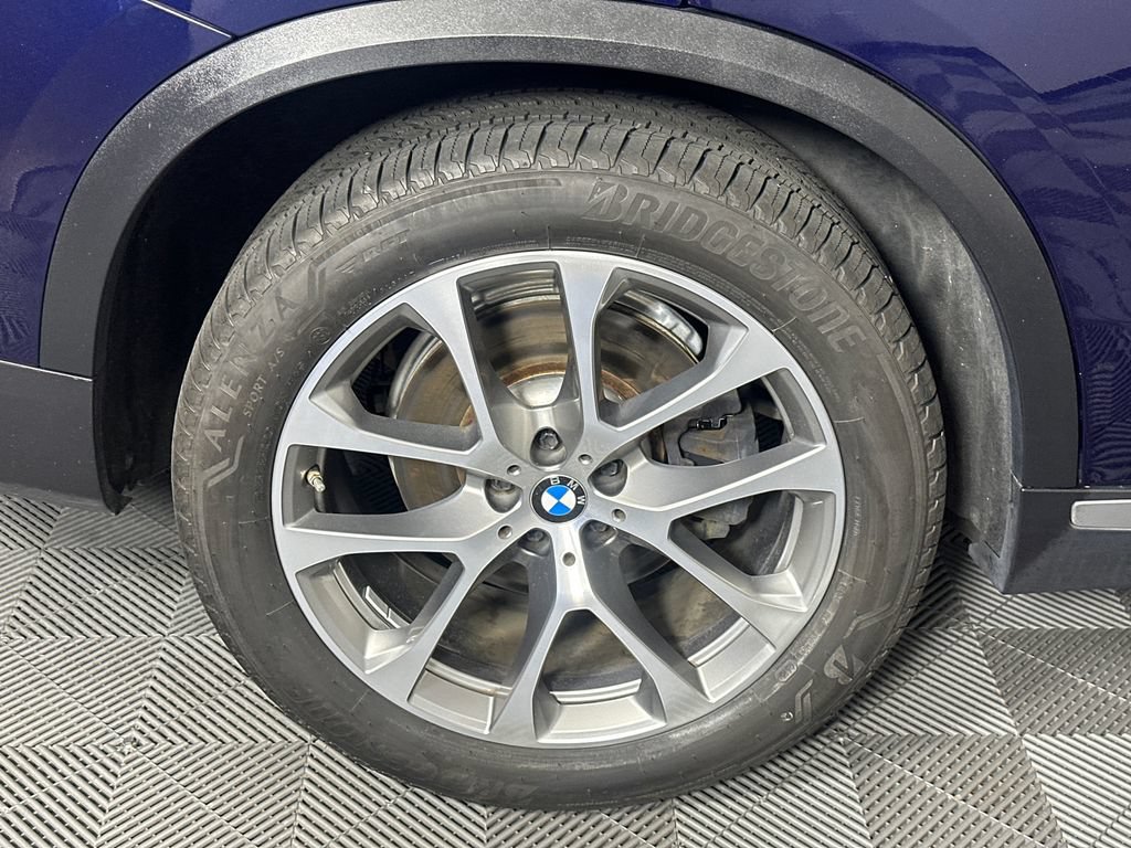 Used 2019 BMW X5 xDrive40i w/ Convenience Package AWD/4WD image 17