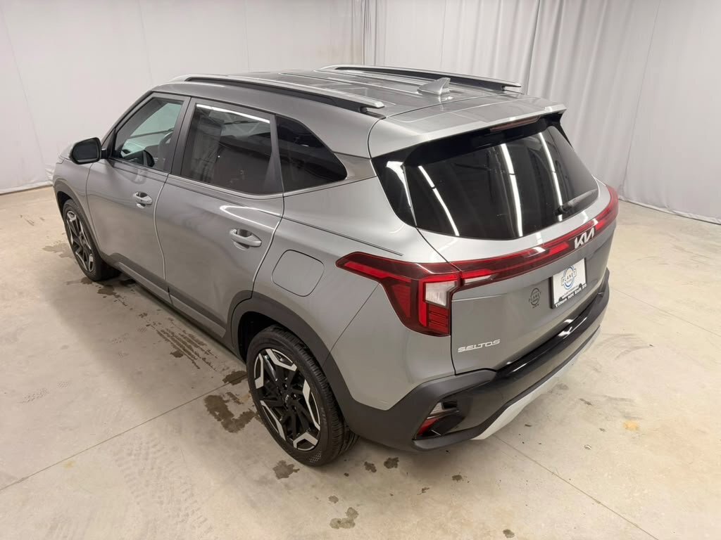Used 2024 Kia Seltos SX AWD/4WD image 8
