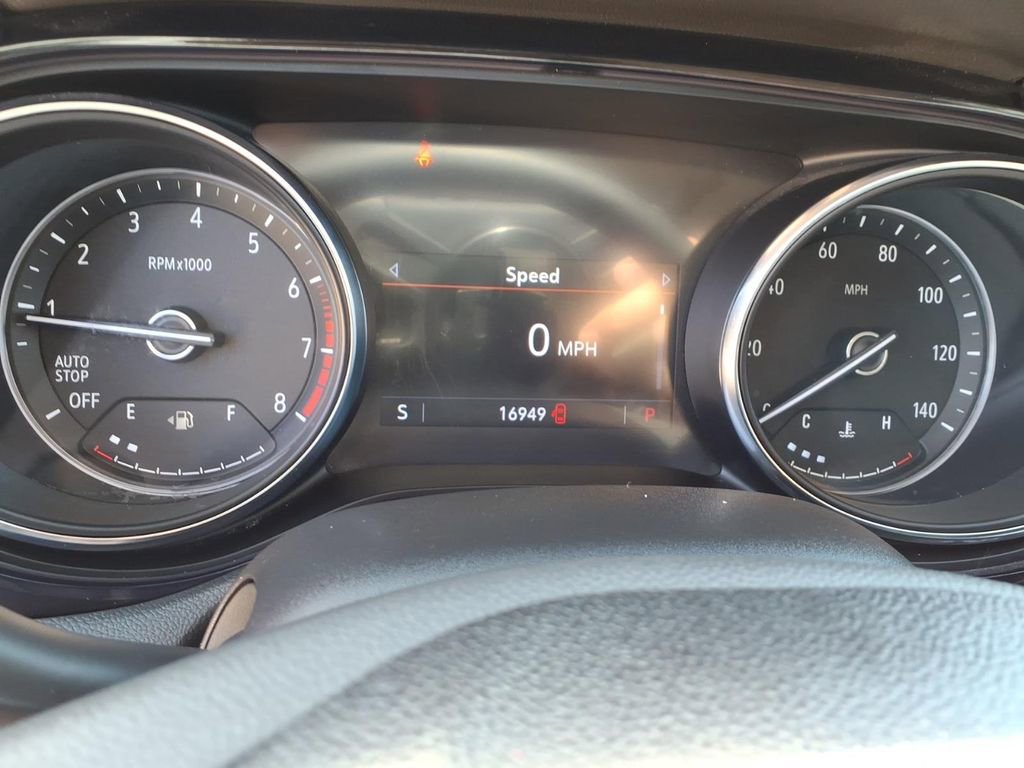 Used 2023 Buick Encore GX Essence w/ Experience Buick Package image 21