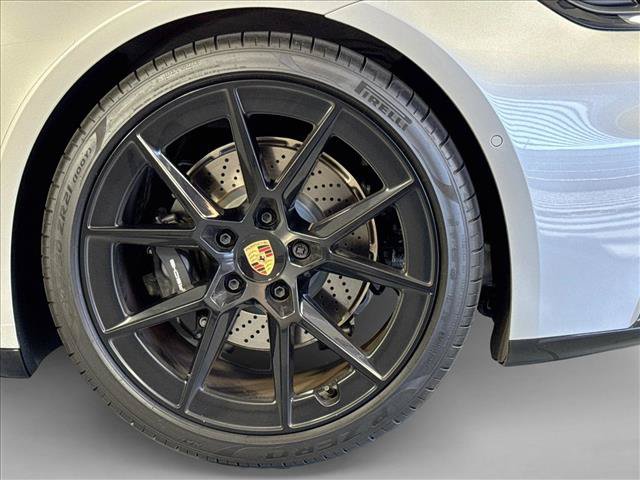 Certified 2025 Porsche 911 Carrera RWD image 23