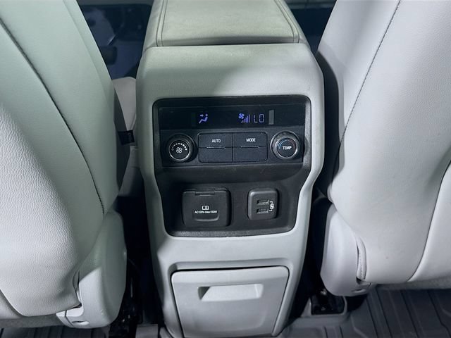 Used 2018 GMC Acadia SLT w/ LPO, Floor Liner Package FWD image 29
