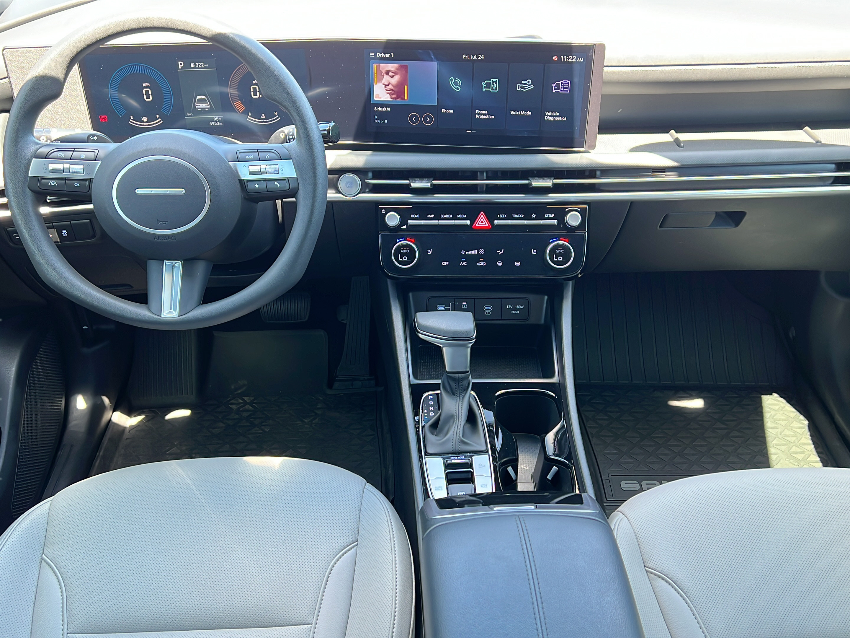 Certified 2025 Hyundai Santa Cruz SEL FWD image 11