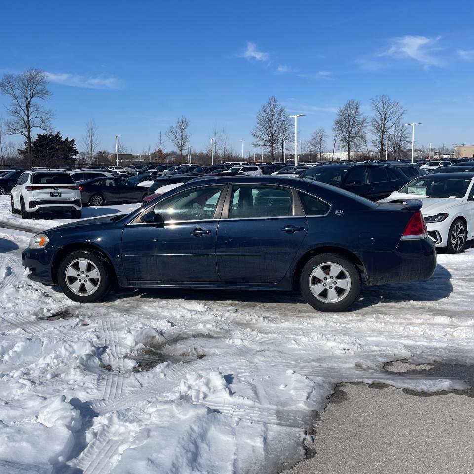 Used 2009 Chevrolet Impala LT w/ Luxury Edition Package image 9