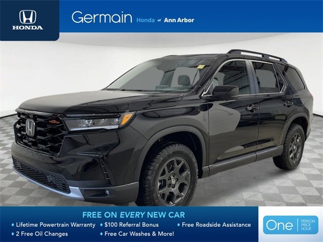 New 2025 Honda Pilot TrailSport