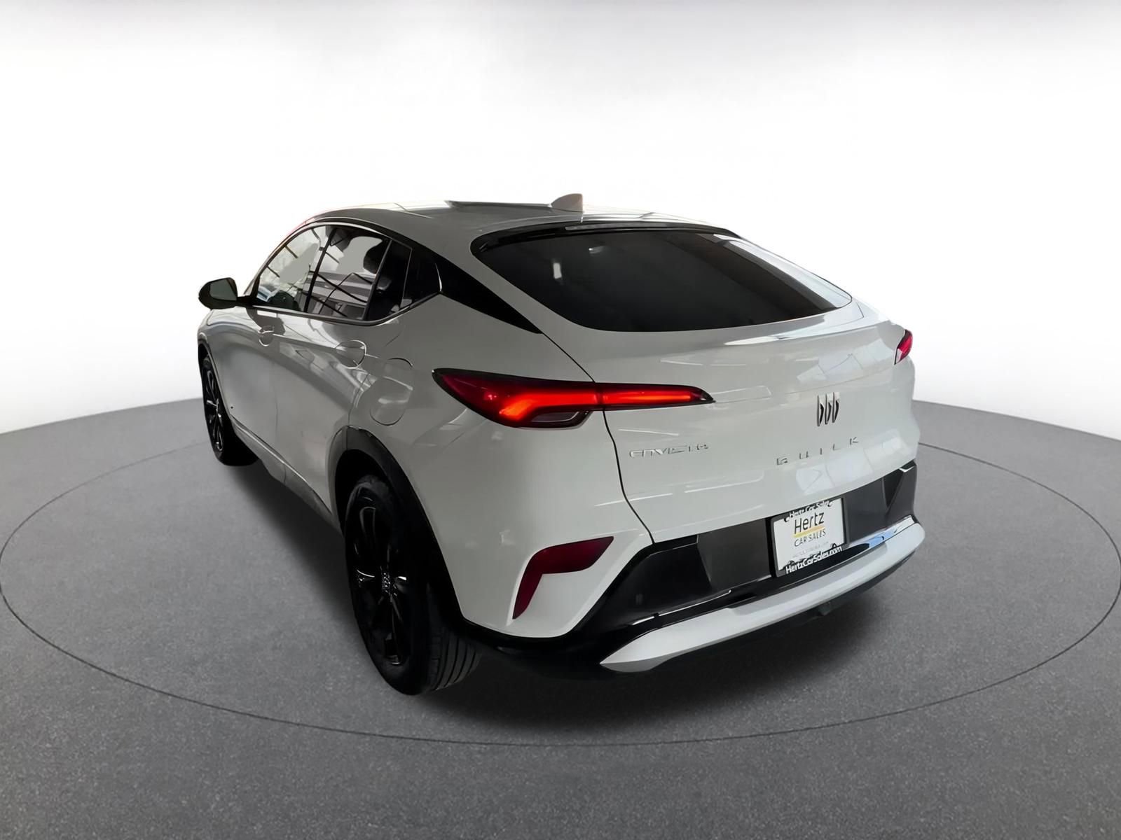 Used 2025 Buick Envista Sport Touring image 10