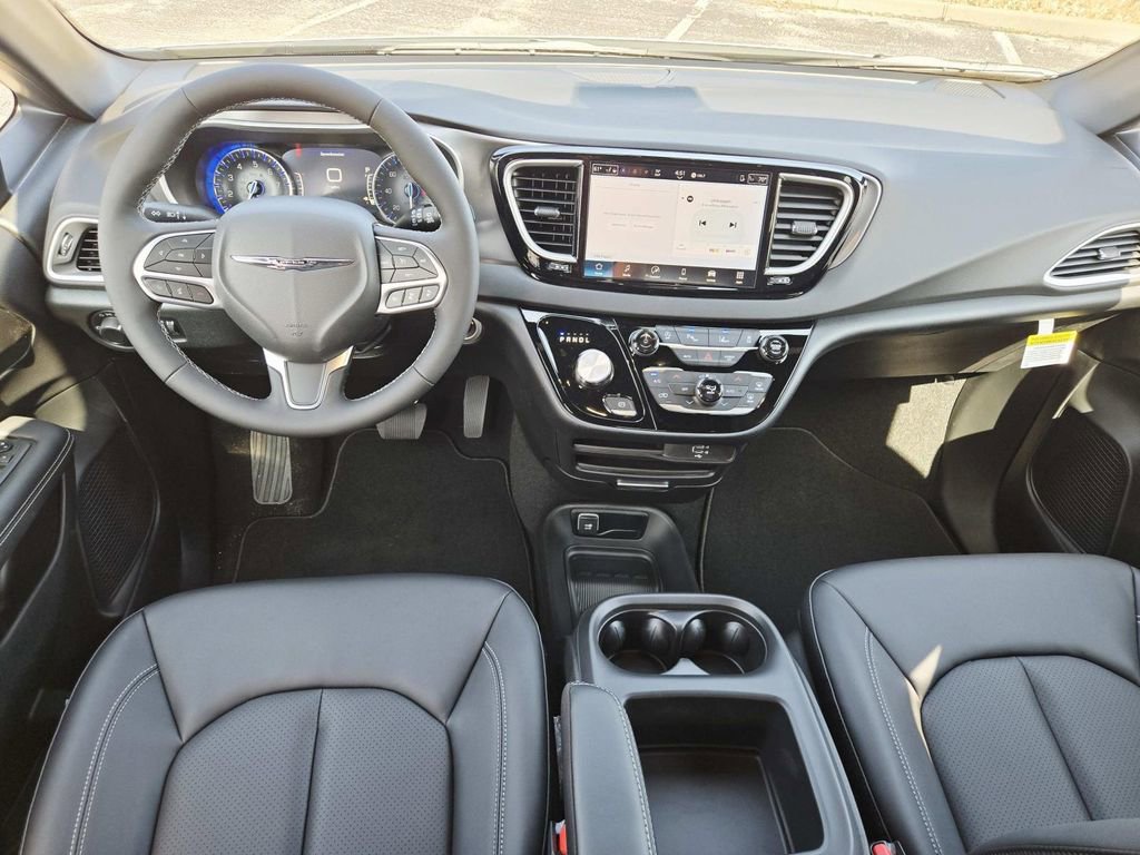 New 2026 Chrysler Voyager LX image 11