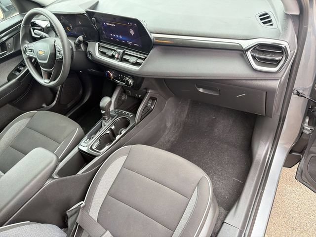 Used 2025 Chevrolet TrailBlazer LT FWD image 26