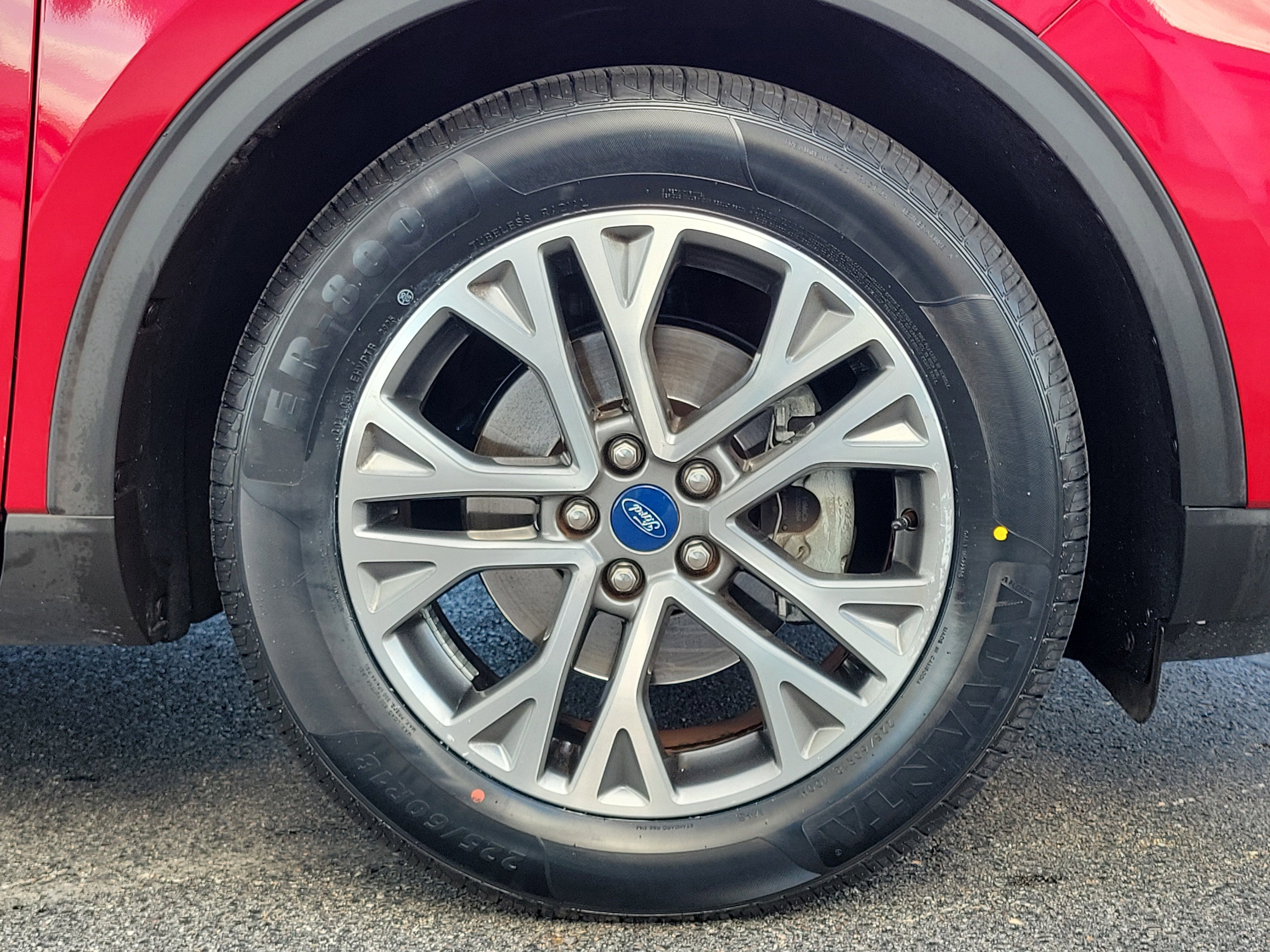 Used 2022 Ford Escape SEL image 5