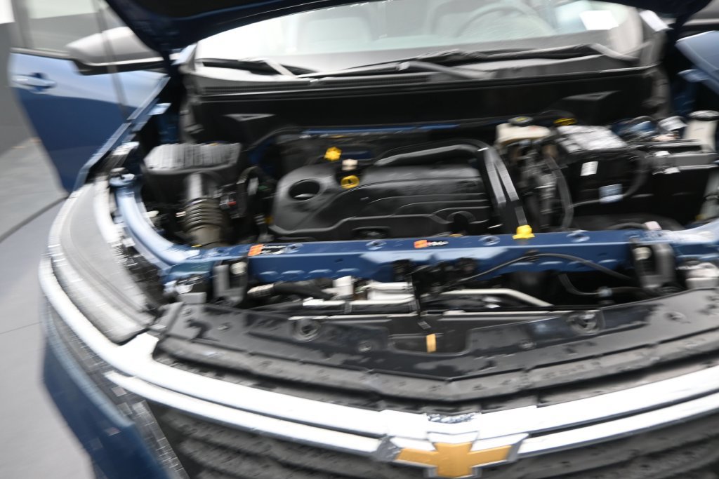 Used 2024 Chevrolet Equinox LS FWD image 17