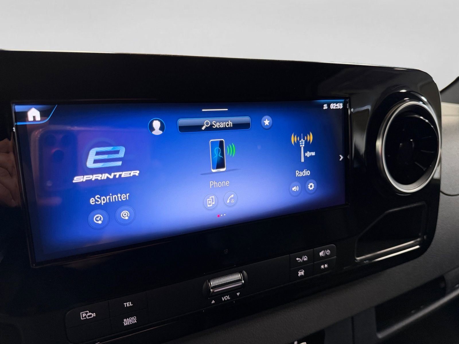 Used 2024 Mercedes-Benz eSprinter 170 Cargo w/ Dashboard Charging Package image 29