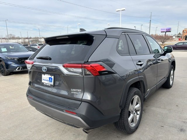 Used 2021 Toyota RAV4 Limited image 5