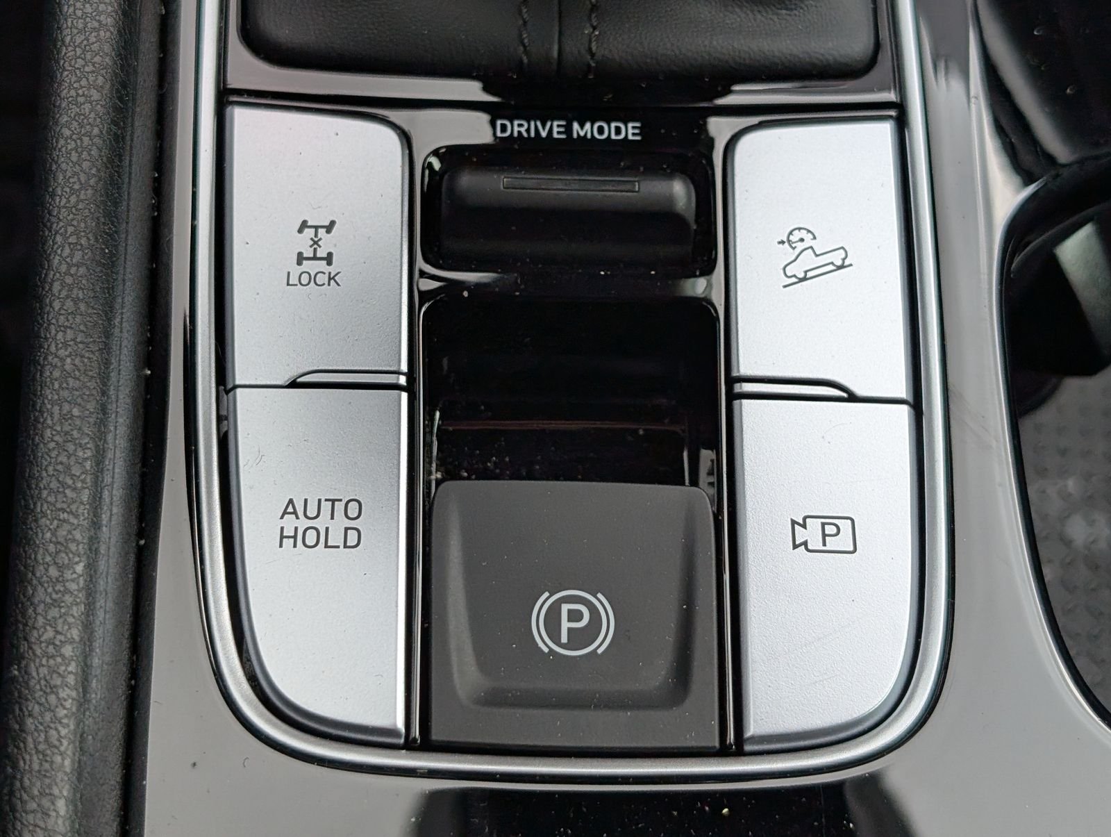 Used 2024 Hyundai Santa Cruz Night AWD/4WD image 22