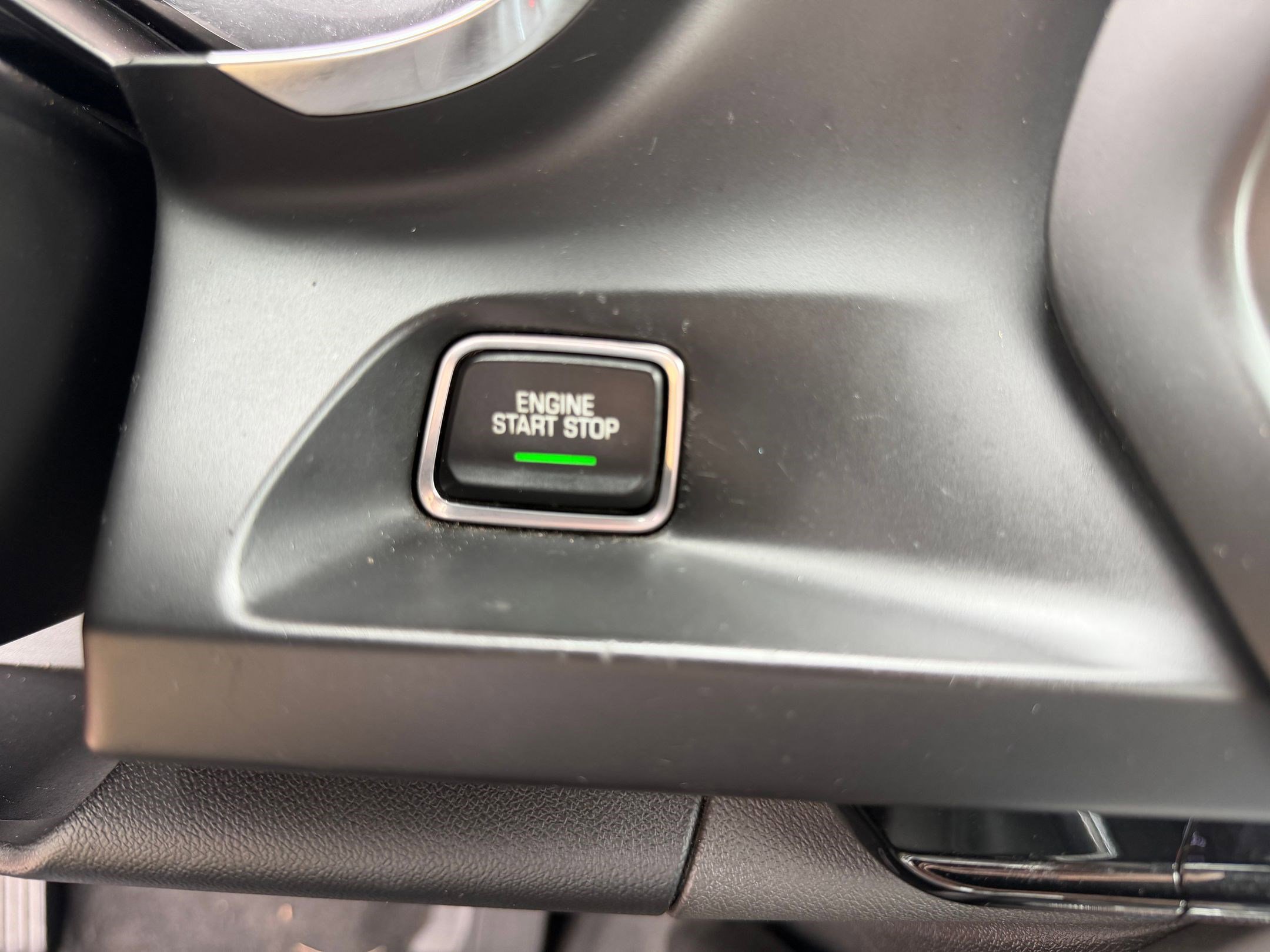 Used 2020 Chevrolet Camaro LT RWD image 22