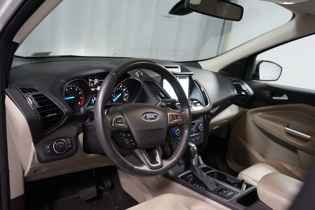 Used 2017 Ford Escape Titanium image 7