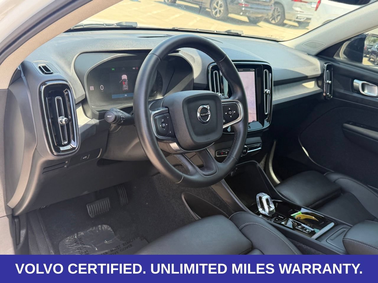 Certified 2026 Volvo XC40 B5 Plus AWD/4WD image 14