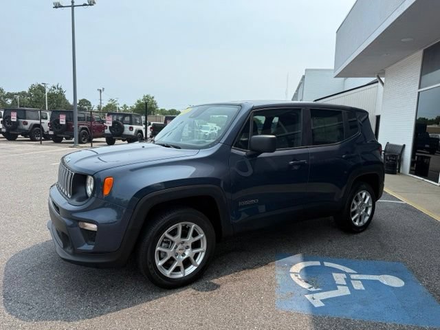 Used 2023 Jeep Renegade Latitude AWD/4WD image 22