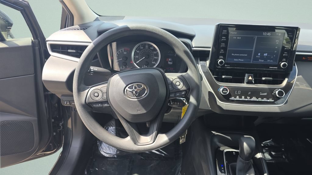 Used 2022 Toyota Corolla LE FWD image 12