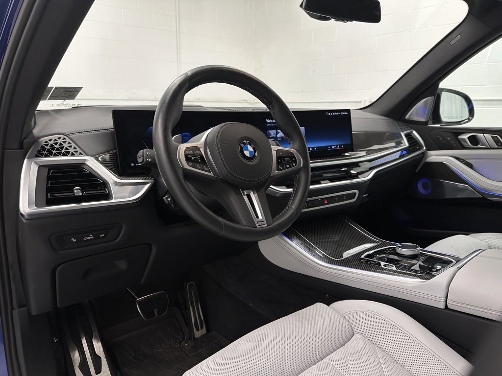 Used 2025 BMW X5 M60i image 10