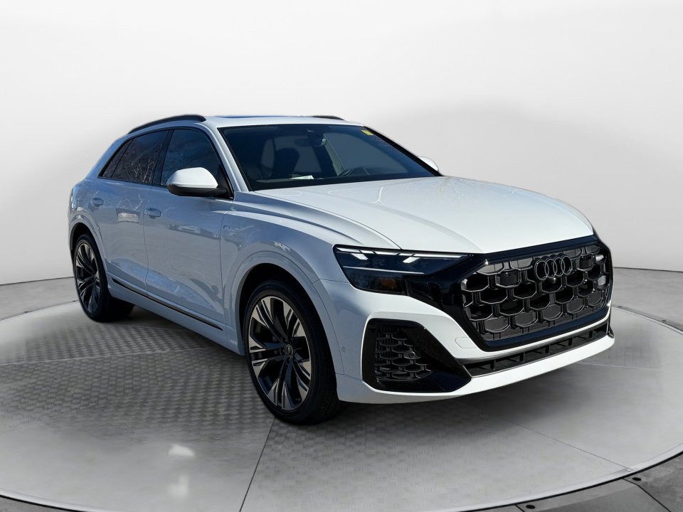 New 2026 Audi Q8 Premium Plus