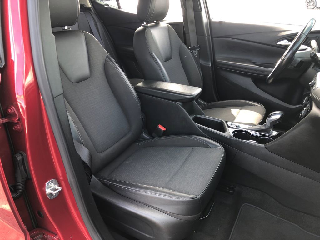 Used 2020 Buick Encore GX Select AWD/4WD image 23