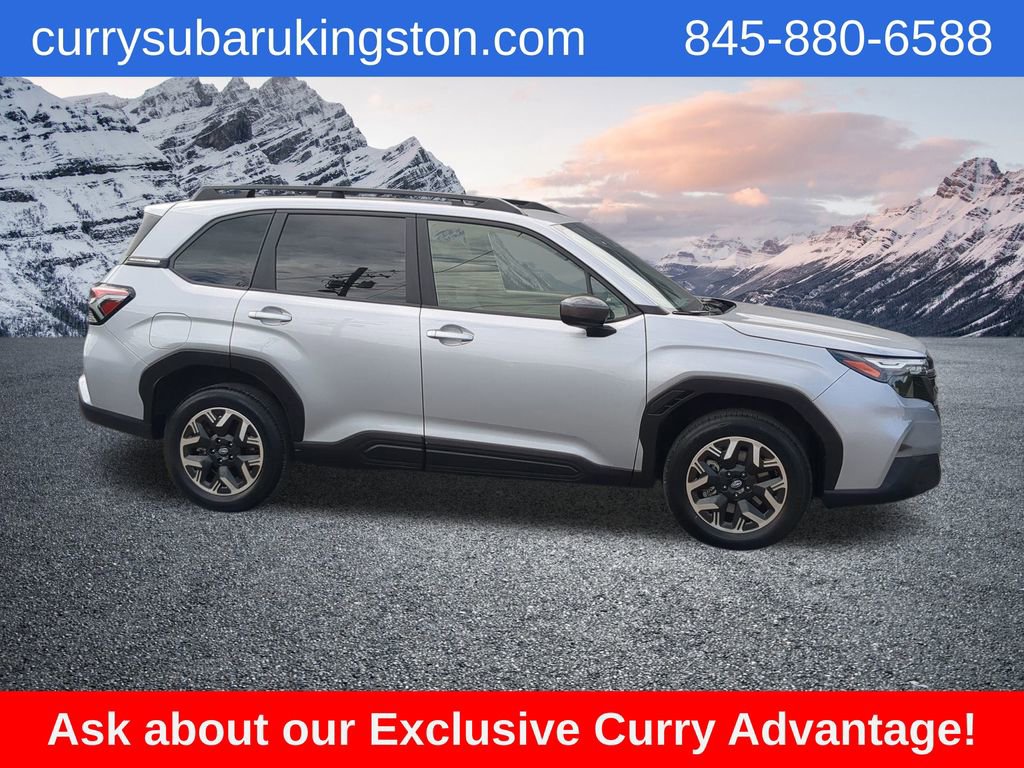 Used 2025 Subaru Forester Premium image 2