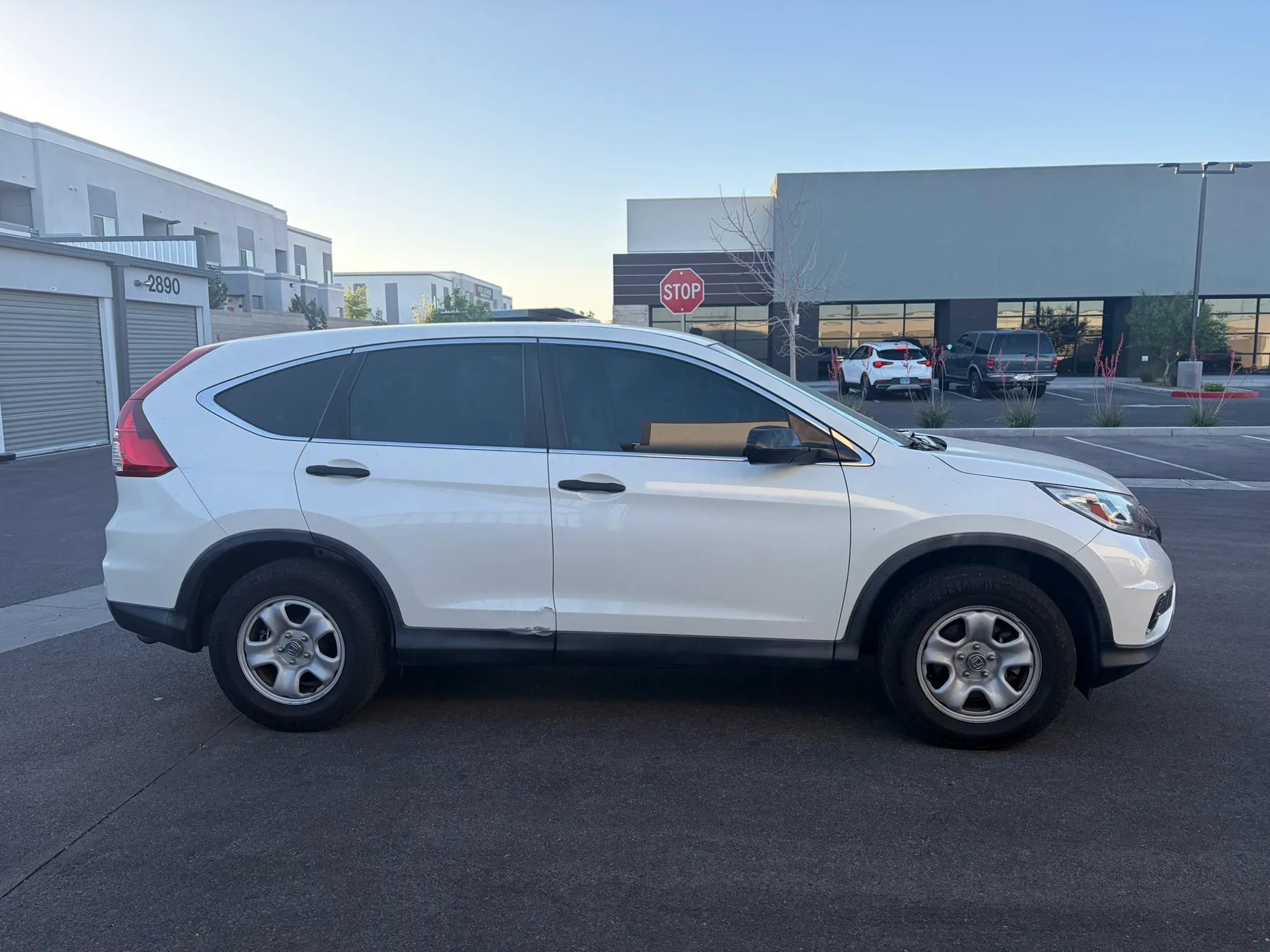 Used 2016 Honda CR-V LX image 4