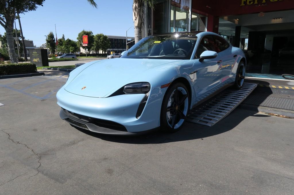 Used 2022 Porsche Taycan image 44