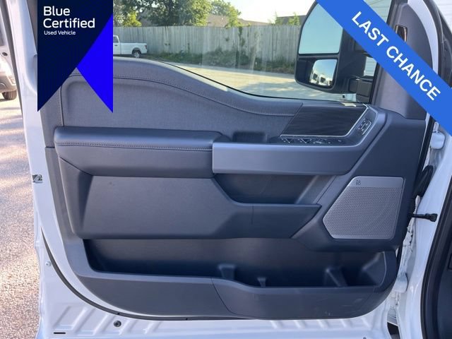 Used 2025 Ford F150 Lariat w/ Equipment Group 502A High AWD/4WD image 13