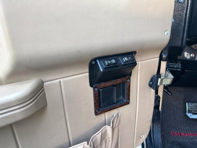 Used 2000 HUMMER H1 4-Door Wagon AWD/4WD image 16